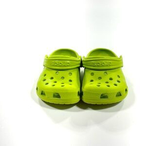 CROCS Kids Vibrant Green mules